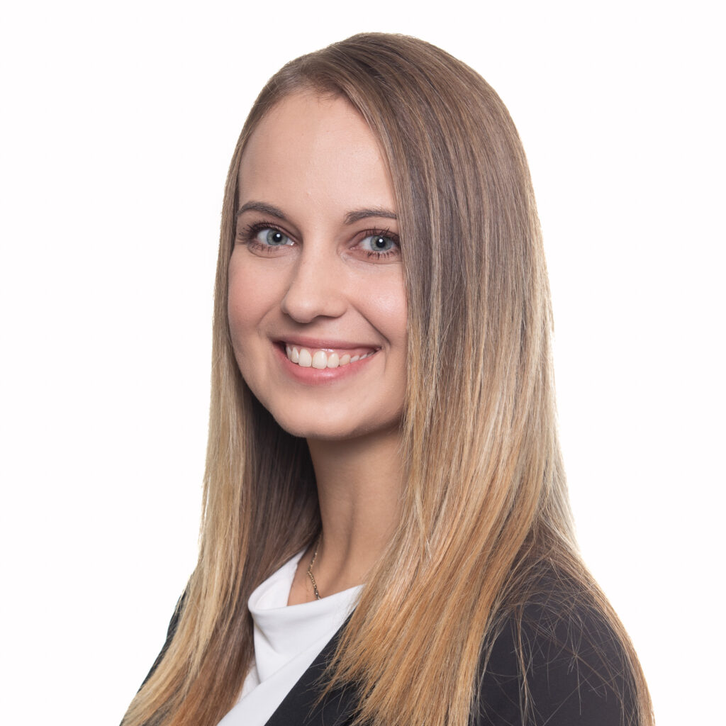 Mgr. Veronika SIMANOVÁ